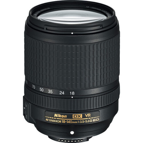 Camera-Nikon-D7100-com-Lente-18-140mm-f-3.5-5.6G-ED-VR-AF-S-DX