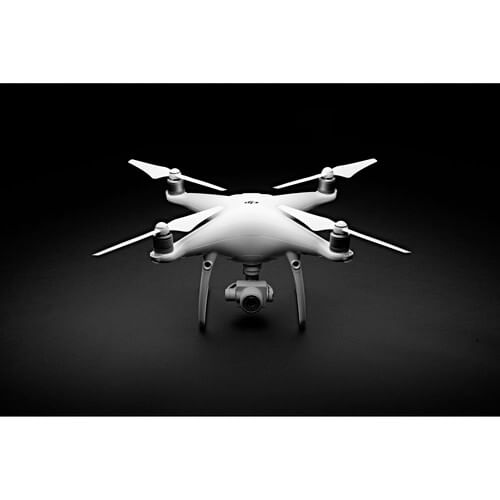 Drone-DJI-Phantom-4-Advanced