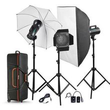 Kit de Iluminação com 3 Flashes de 300W (900W)