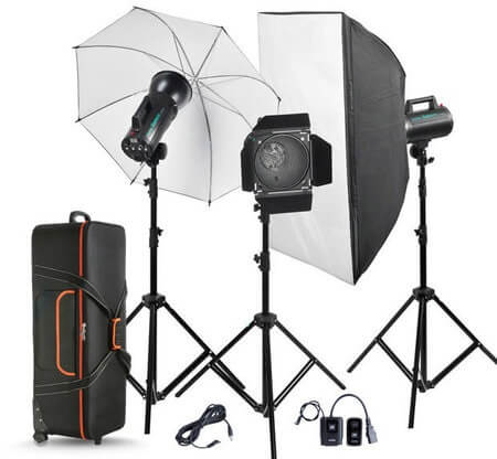 Kit-de-Iluminacao-com-3-Flashes-de-300W--900W-