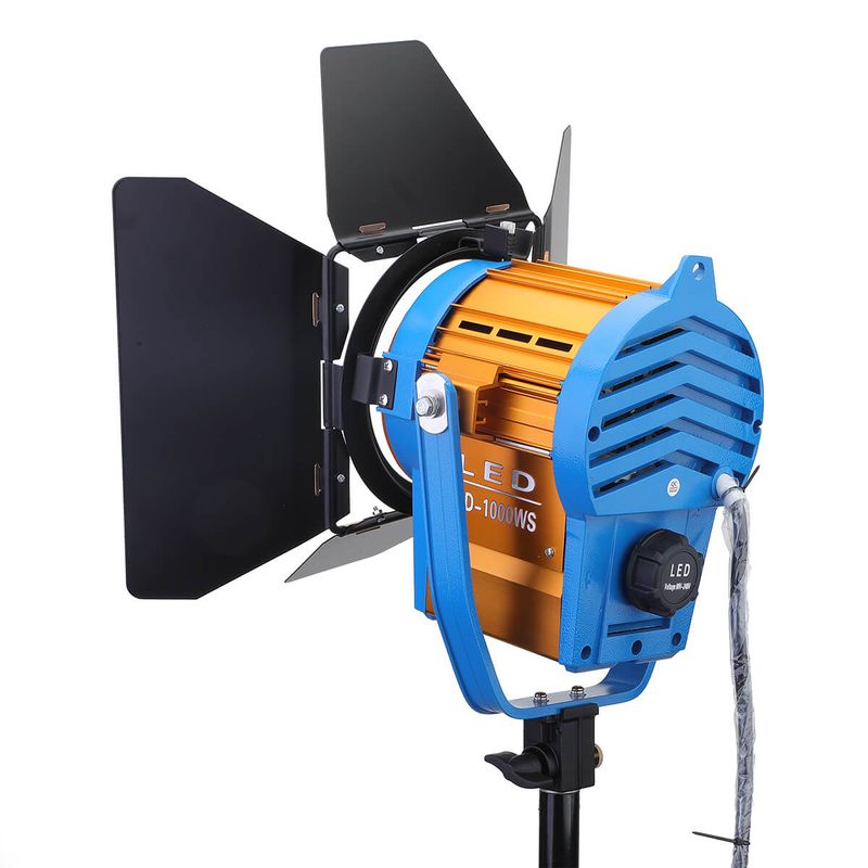 Iluminador-Fresnel-de-Led-NiceFoto-CD-1000ws-Spotlight-Video--Bivolt-