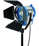 Refletor---Iluminador-Fresnel-Spotlight-de-650W-Profissional-com-Dimmer--110V-