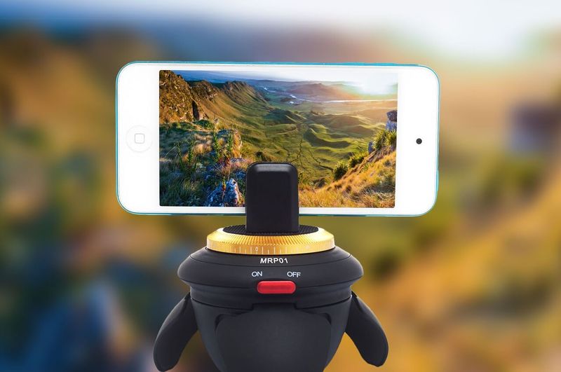 Mini-Cabeca-Panoramica-Motorizada-AFI-MRP01-Rotacao-de-360°-para-Cameras-e-Smartphones