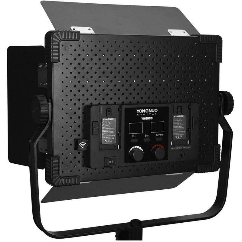 Iluminador-Led-Yongnuo-YN6000-Bi-Color-50W-Video-Light-com-Softbox